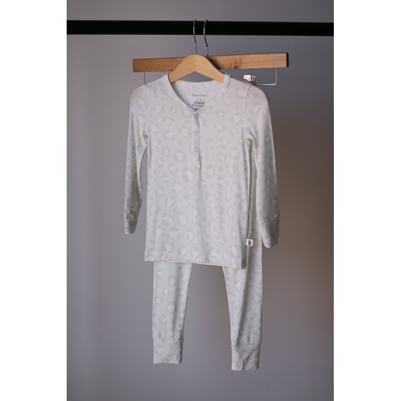 Bamboo Two Piece Pajamas | Meow