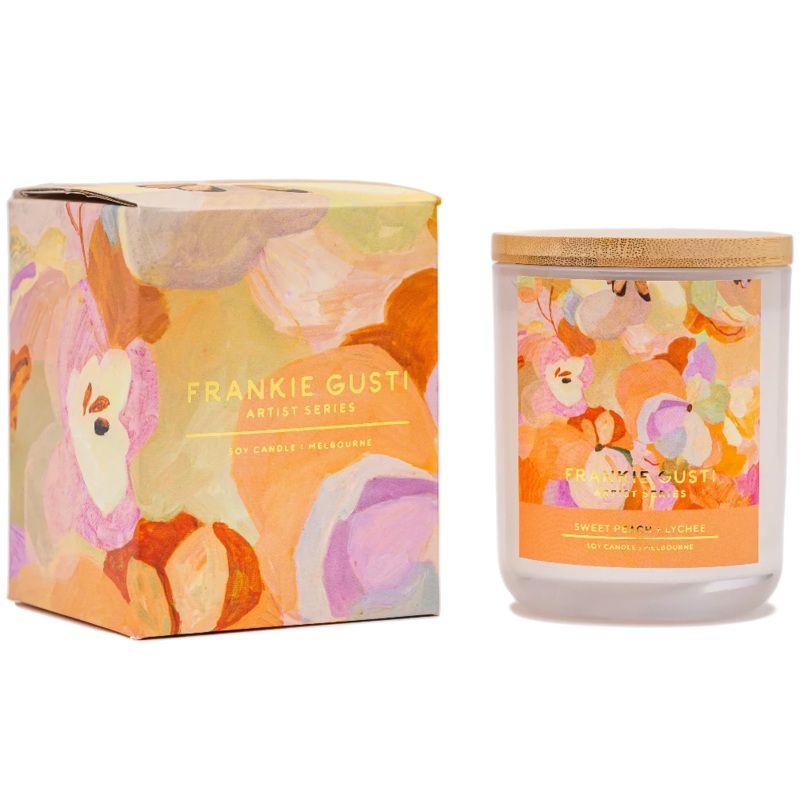 Jade Fisher Candle (Sweet Peach & Lychee)