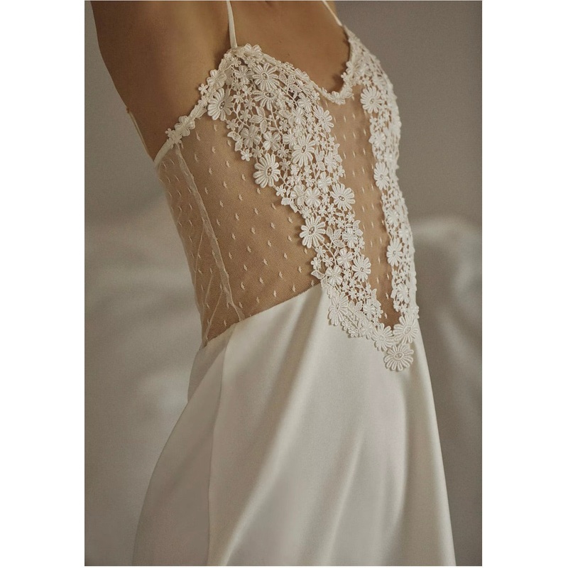 Anthropologie Showstopper Chemise - Small