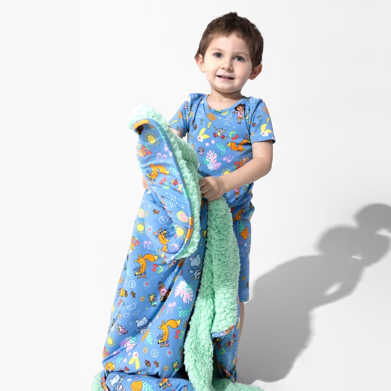 Dora: Fiesta Fun Bamboo Sherpa Blanket