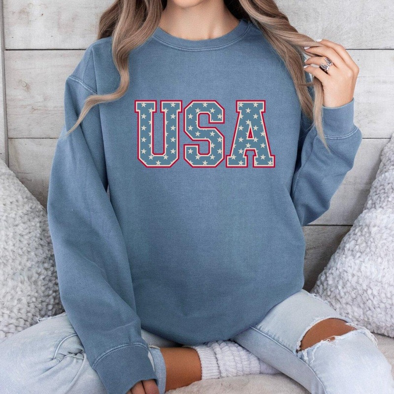 Unisex Adult USA Stars on Comfort Colors Crewneck Sweatshirt S