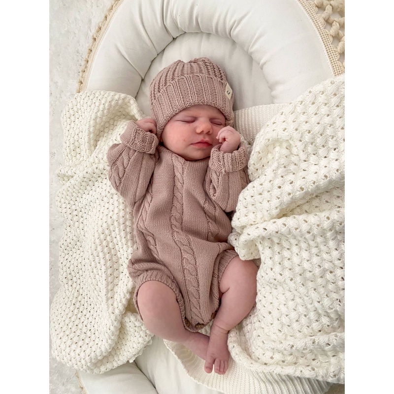 Luna + Luca Chunky Knit Beanie 0-3m