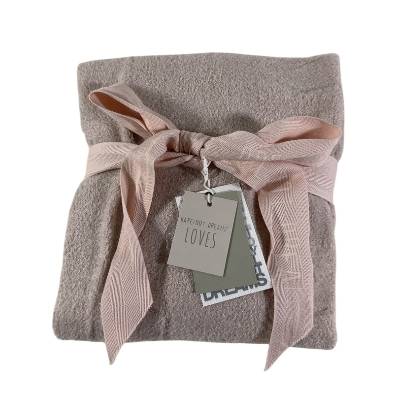 AdirOffice Steel Storage Locker, 4 Compartment, 12 x 12 x 72, Red (ALHI629204RED) Each