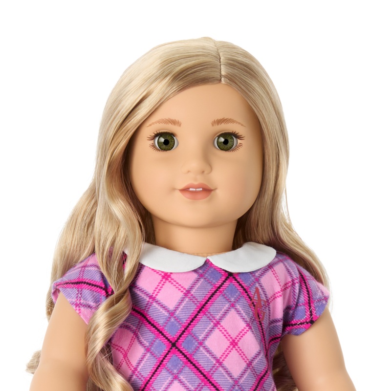 Truly Me 18-inch Doll #125 with long curly blonde hair