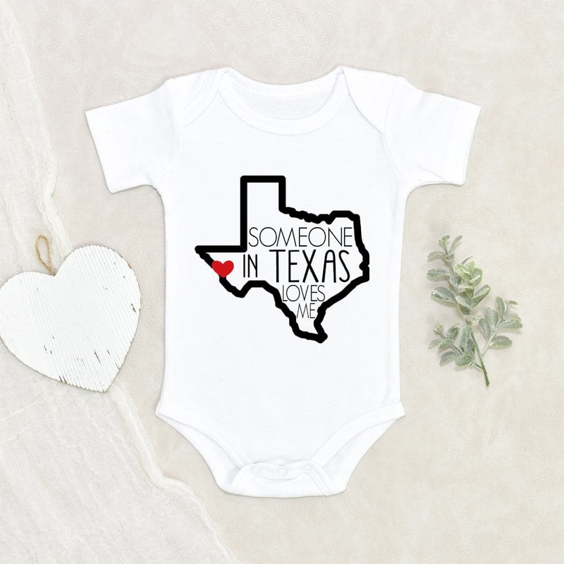 State Baby Onesie - Someone In Texas Loves Me Onesie - Loved Baby Onesie - Long Distance Baby Clothes - Texas Baby Onesie