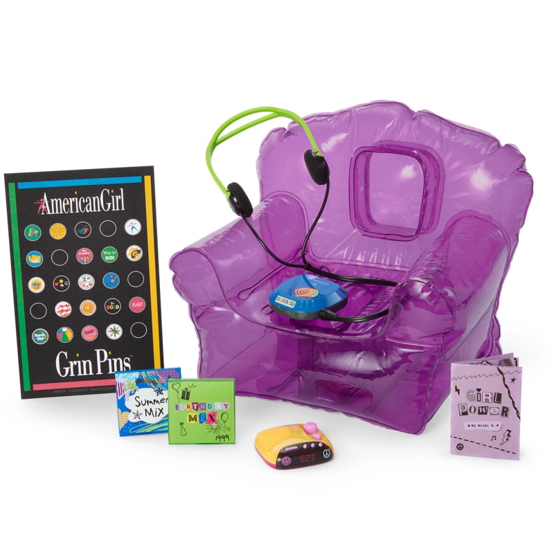 Nickis Bedroom Accessories for 18-inch Dolls (Historical Characters)