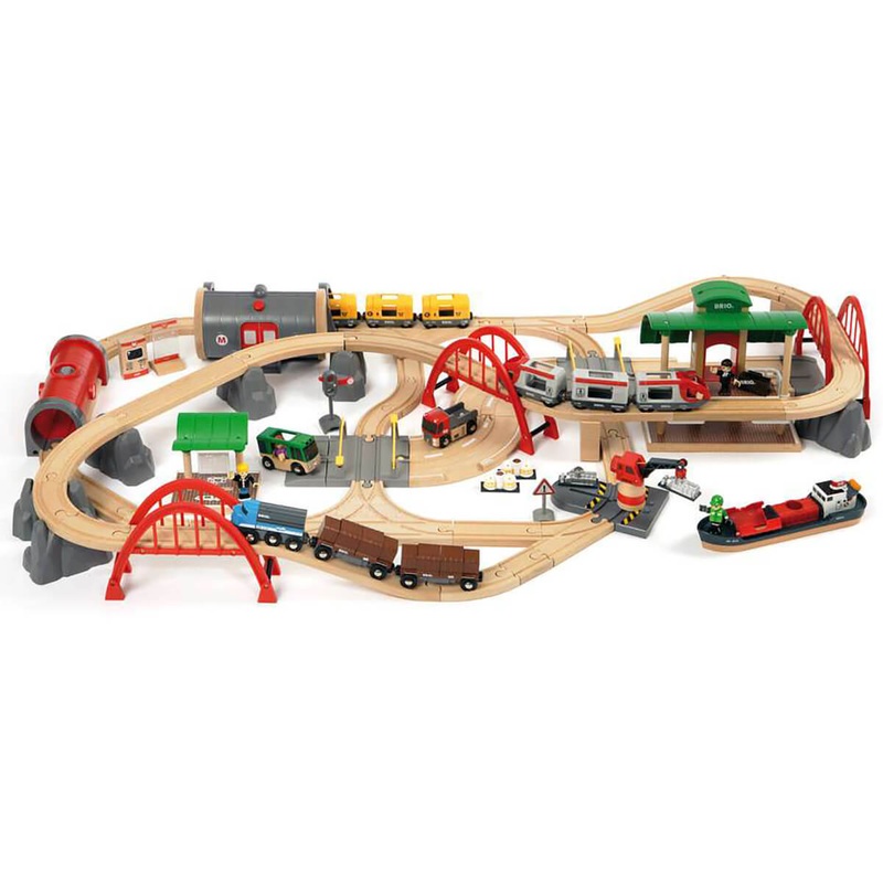Deluxe Railway Set by Brio