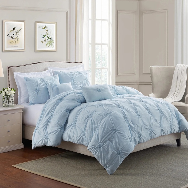 Twin/Twin XL Floral Pintuck 2-Piece Comforter Set - Baby Blue