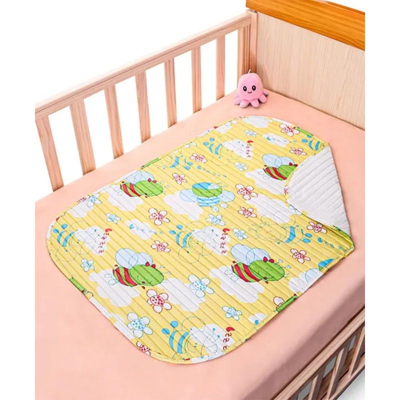 Zoe Multipurpose Waterproof Diaper Changing Mat With Honeybee Print - Yellow